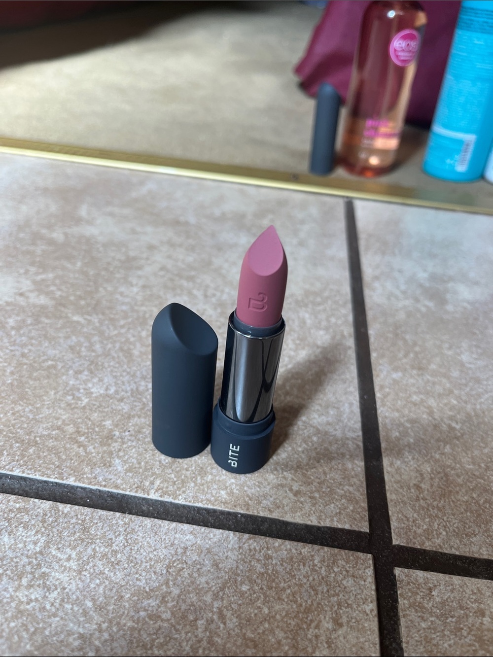 Bite Beauty Matte Lipstick - sugar buns